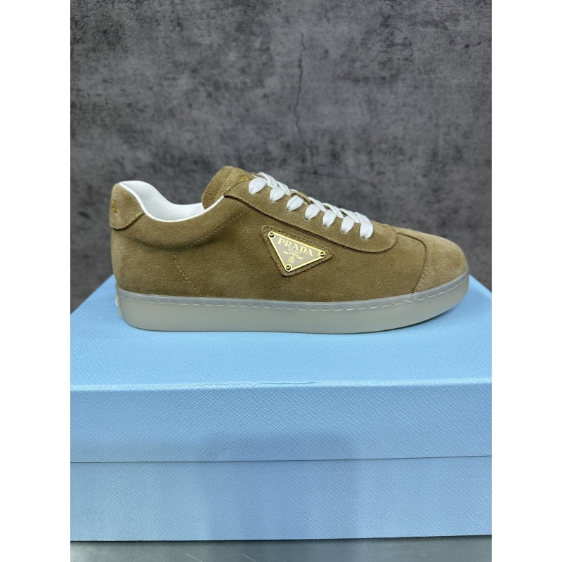 Pra*a casual shoes